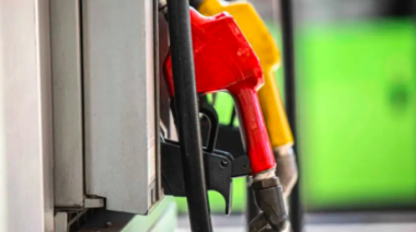 Nuevo golpe al bolsillo: desde septiembre suben los impuestos a los combustibles