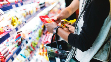 Estamos muertos: las ventas en supermercados cayeron por quinto mes consecutivo y el consumo no repunta