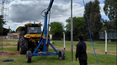 El Municipio instaló una nueva bomba de agua en Claraz para reforzar el servicio durante el verano