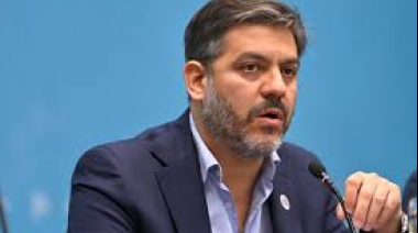 Denunciaron penalmente al ministro Bianco por abuso de autoridad, desobediencia y tráfico de influencias