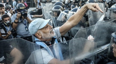 Se generaron incidentes en la marcha de los miércoles y un camarógrafo fue atropellado