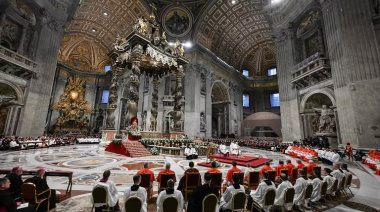 Qué es y cómo está compuesto el Colegio Cardenalicio que elegirá al sucesor del Vaticano
