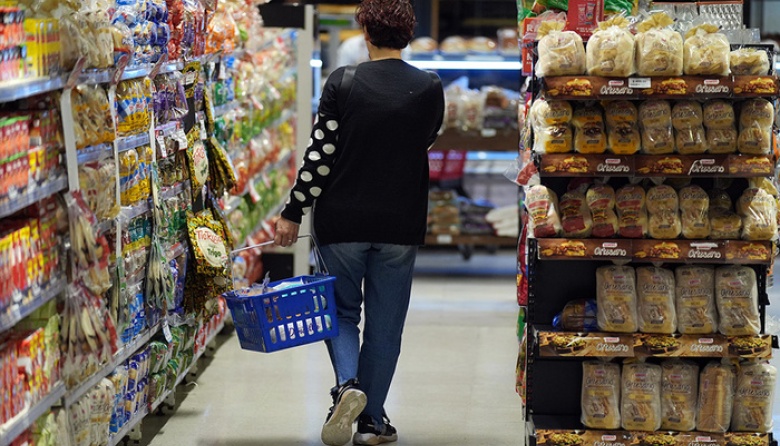 La inflación de febrero fue de 2,4% y acumuló 66,9% en los últimos doce meses