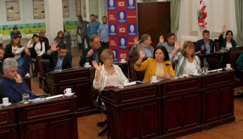 Con promesa de largo debate, el Ejecutivo presenta la rendición de cuentas en el HCD