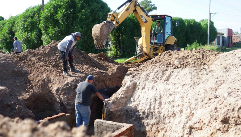 Avanza la obra para mejorar el escurrimiento pluvial en Barrio Norte