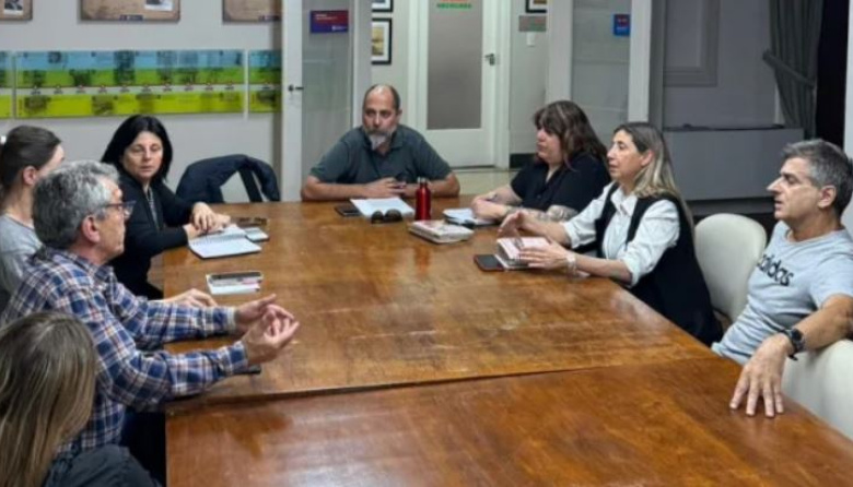 Analizan la adaptación del transporte público para personas con discapacidad.