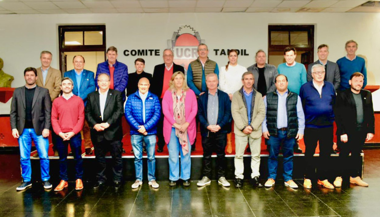 “Hay muchos distritos en extrema fragilidad”: Intendentes de la UCR llevaron sus reclamos económicos a la provincia