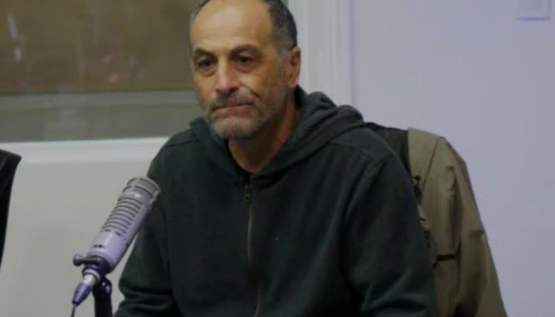 El bicicletero mostró las cartas y exploto La Libertad Avanza