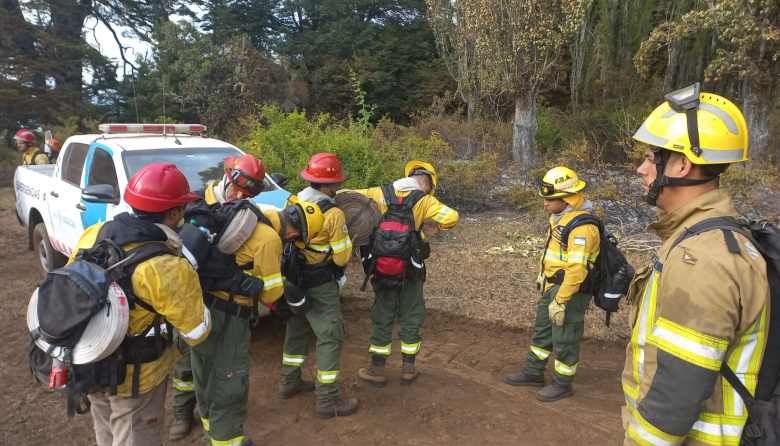 Milei le tuvo que pedir ayuda a Kicillof para combatir el fuego en la Patagonia