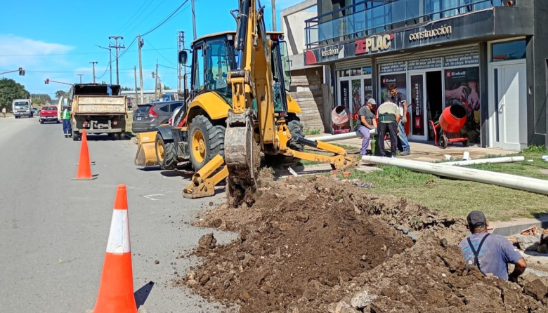 Obras Sanitarias resolvió más de 230 reclamos y avanzó con nuevas obras