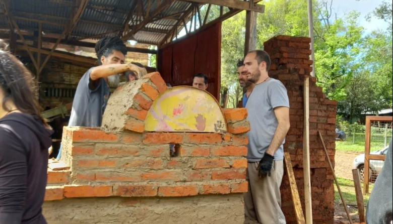 Se largó el proyecto “Construcción de horno de barro” y se viene una nueva Estación Alterna