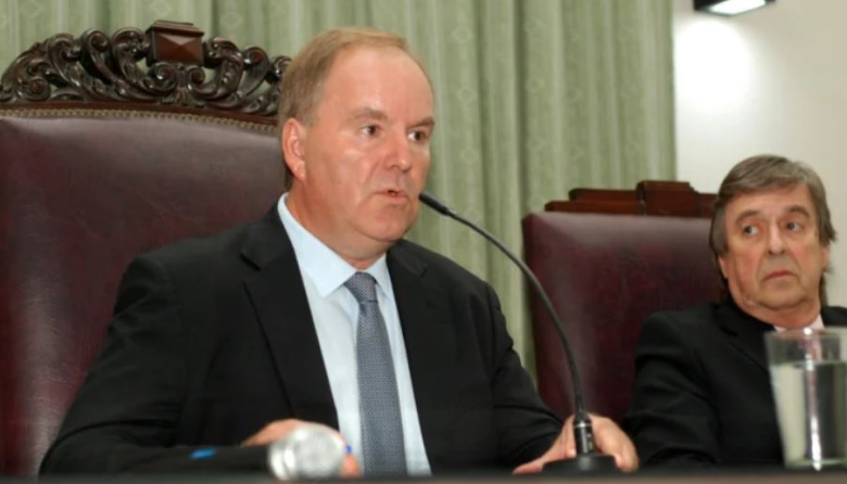 Schwarz pidió respeto en el debate y se mostró optimista con la subasta del Casino