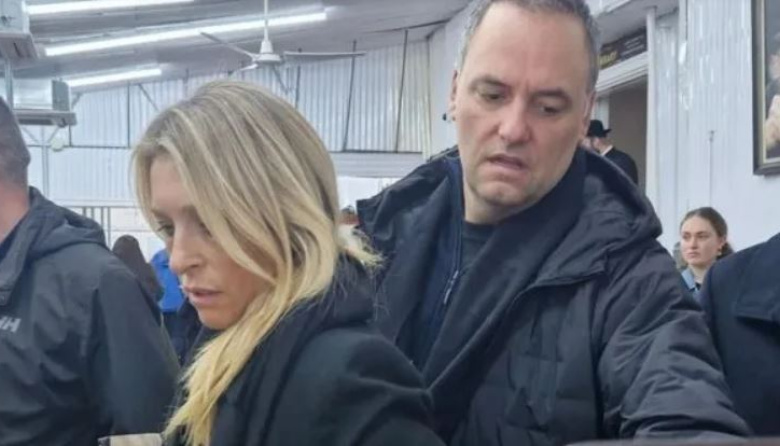 Polémica: Manuel Adorni llevó a su esposa como parte de la comitiva oficial que fue a Estados Unidos
