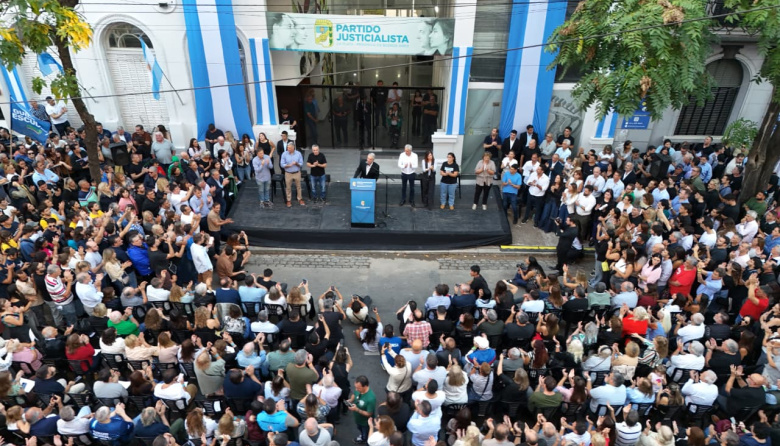 “Axel Kicillof Presidente”: el fuerte pedido de Julio Alak al asumir la conducción del PJ