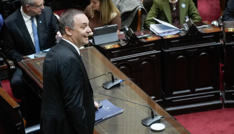 Congreso caliente: Adorni quedó contra las cuerdas entre acusaciones, gritos y un blindaje total de Milei