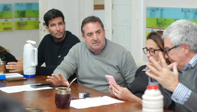 Evalúan que pueda pagarse en cuotas la habilitaciones comerciales