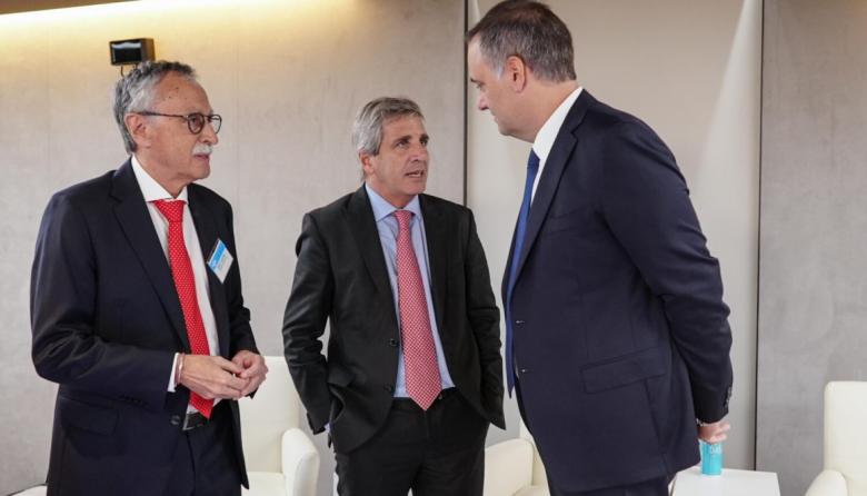 El gobierno reconoce la crisis del PAMI y sale a tomar más deuda para hacerle frente