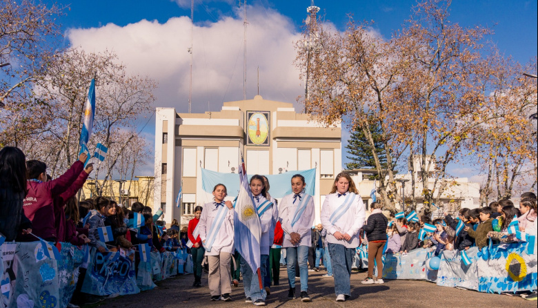 Este viernes se realizará la Promesa de Lealtad a la Bandera en la Plaza Dardo Rocha