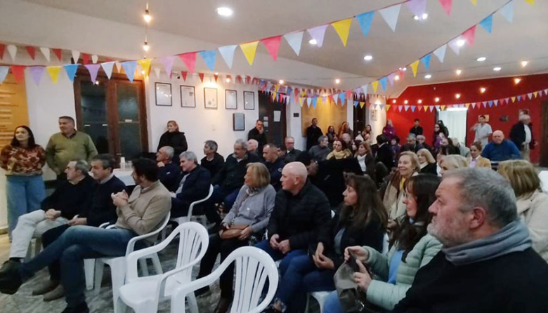 La UCR quiere ser alternativa