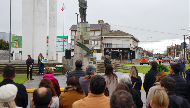 “Ante los desafíos que tenemos por delante, debemos seguir creciendo con los valores que nos inculcó San Martín”