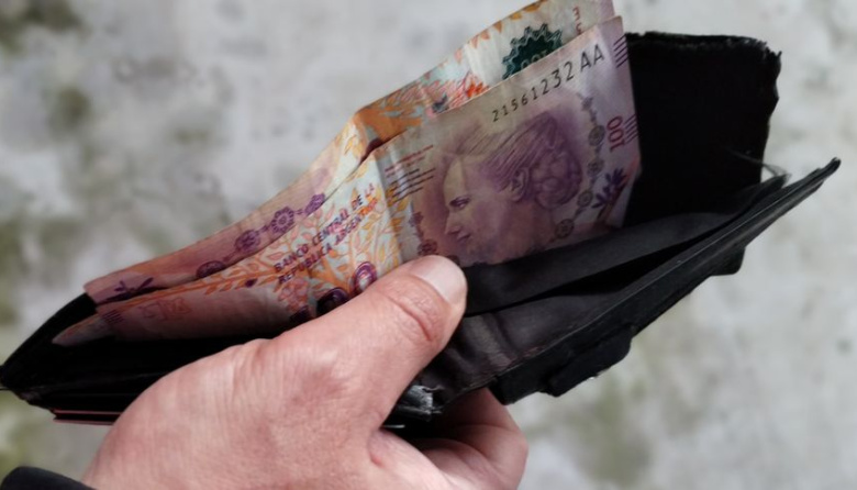 Al borde del default: cómo y para qué se endeudan las familias argentinas