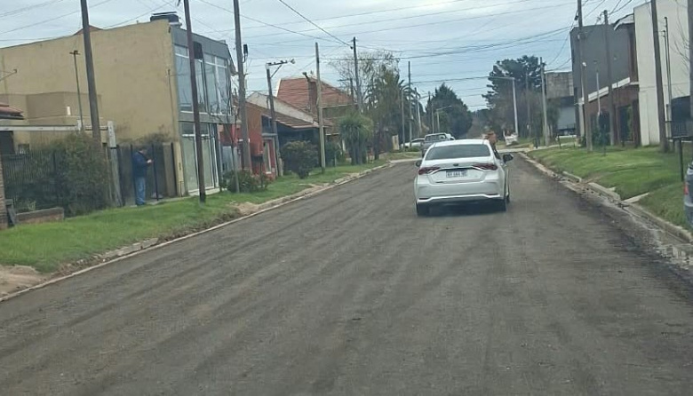 Mantenimiento diario: continúan los trabajos de arreglo de calles de tierra y limpieza urbana