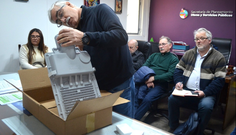 Tres empresas avanzaron en la licitación para el recambio de casi 1.500 luminarias por el programa FEFIM