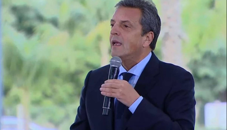 Sergio Massa les dijo a los intendentes que quiere ser candidato y ya mueve su armado rumbo a 2027
