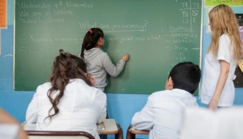 La Provincia ofreció un aumento del 6% a los docentes y los gremios analizarán la propuesta