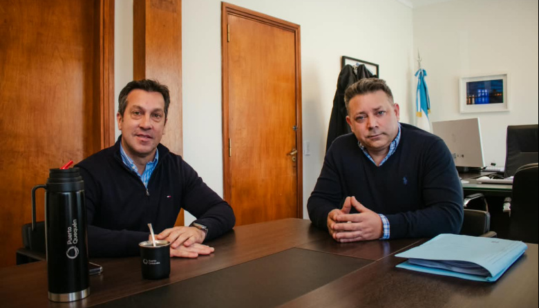 El Dr. Ernesto Povilaitis asumió y comenzó su gestión al frente de Puerto Quequén