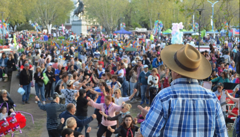 La Plaza del Folclore y la Tradición, una de las citas ineludibles para festejar el cumpleaños de la ciudad
