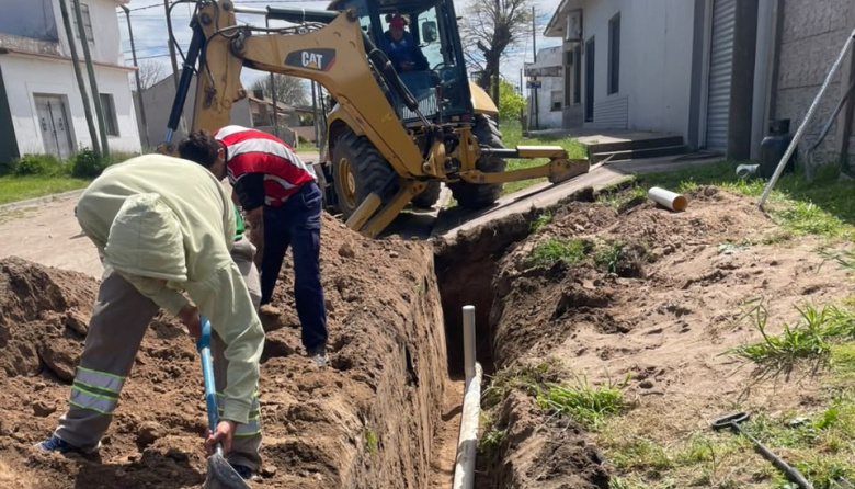 Obras de cloacas en Necochea y Quequén para avanzar con servicios básicos en los barrios