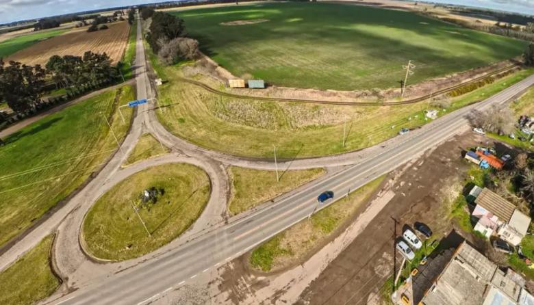 Eduardo Di Nápoli detalló los trabajos viales que se realizan en las rutas del distrito