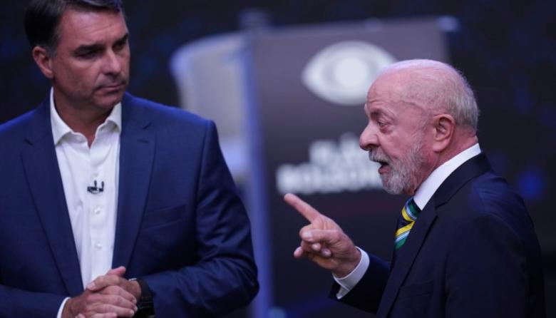 Bolsonaro evitó decir si apoya al modelo de Milei en el debate con Lula en Brasil