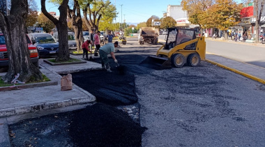Avanzan los trabajos de bacheo y mantenimiento en el microcentro