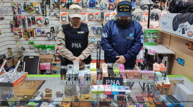 Motosierra Nacional: Decomisaron artículos electrónicos y armas