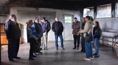 La CGT visitó la EEST N°2 con consejeros escolares