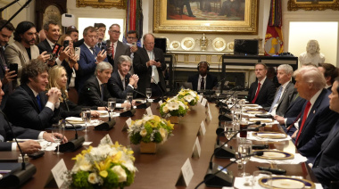 El Tesoro de Estados Unidos volvió a intervenir en el mercado argentino y apuesta a un triunfo de Milei para “vetar malas políticas”