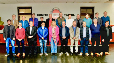 “Hay muchos distritos en extrema fragilidad”: Intendentes de la UCR llevaron sus reclamos económicos a la provincia