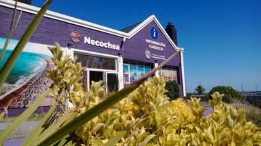 La oficina de atención turística amplía sus horarios de atención para la temporada de verano