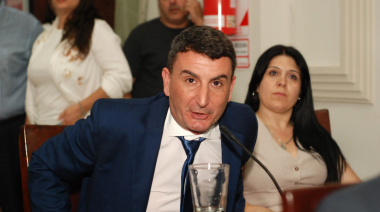 Valiante cuestionó la salida de Vallota del bloque: “Lo único que dijo en la sesión fue ‘sí, juro’”