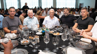 Horas de desconcierto, escaramuzas y una foto que sacudió la tarde de viernes en el peronismo bonaerense