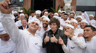 Javier Milei visitó una fábrica: recorrió la planta de Lucciano’s en Mar del Plata