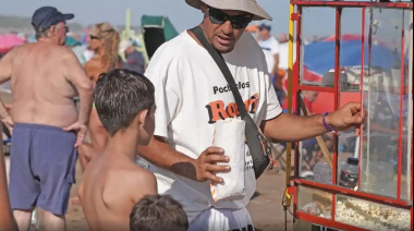 “Hay gente, pero se cuida mucho la plata”: el verano en la arena