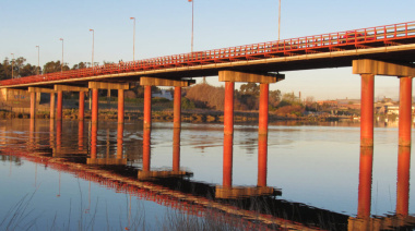Modernizan el tendido de gas en el puente: el nuevo tramo irá por debajo del río