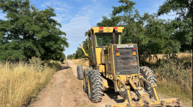 El EMSUR intensificó el mantenimiento de caminos rurales en todo el distrito