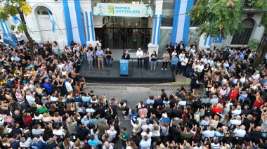 “Axel Kicillof Presidente”: el fuerte pedido de Julio Alak al asumir la conducción del PJ