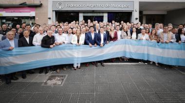 Axel Kicillof acompañó el reclamo de los intendentes