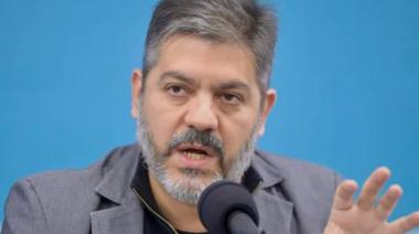 Carlos Bianco le apuntó a Santilli: “Si tanto quiere a la Provincia, que atienda el teléfono”