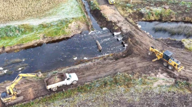 Intensificaron trabajos en la red vial rural para mejorar la conectividad y el escurrimiento del agua